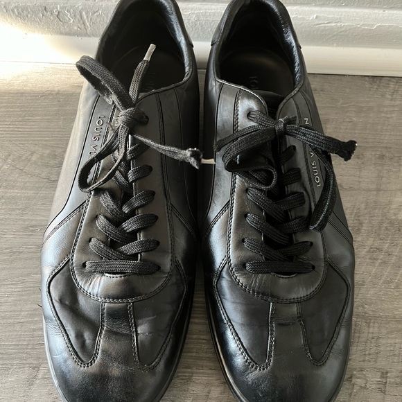 Louis Vuitton Sneakers - Picture 3 of 7